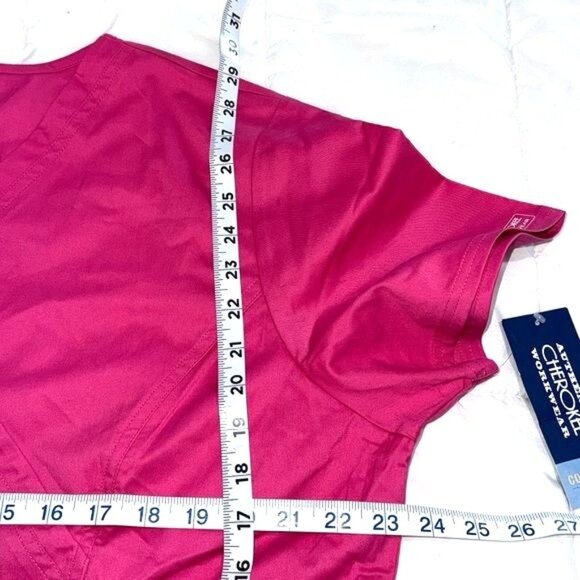 Cherokee Workwear Core Stretch Scrub Top XL Womens Pink Short Sleeve V-Neck With - Picture 7 of 7